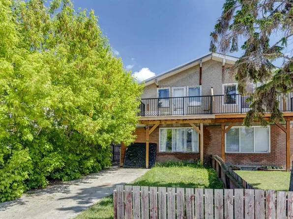 2030 W 39th St SE, Calgary, AB T2B 1A5