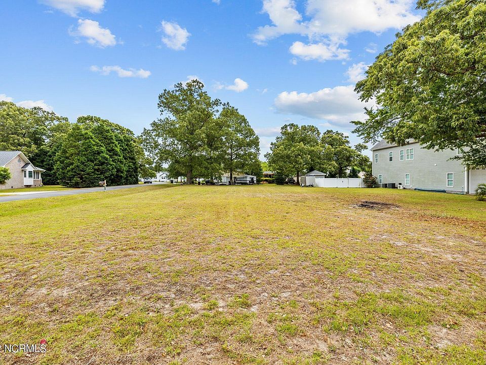 409 River Oaks Drive, Stella, NC 28582 Zillow