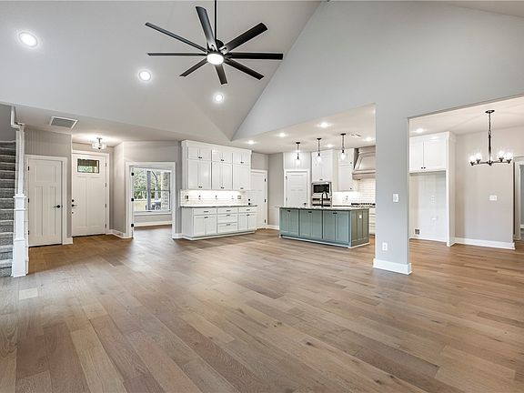 5th image of 12100 Robinwood Dr