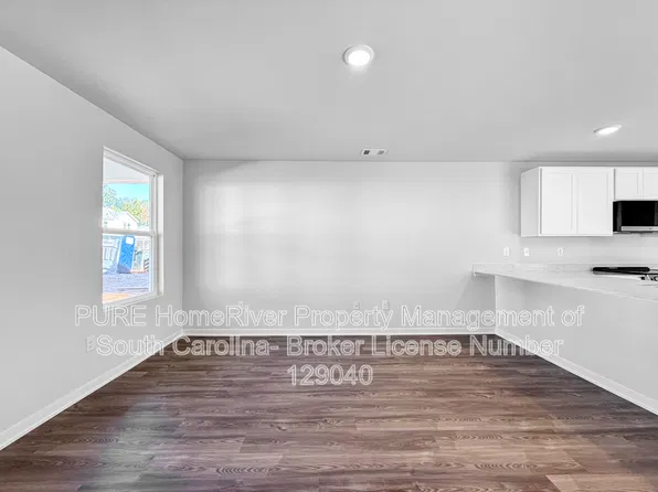 492 Sundown Dr, Spartanburg, SC 29302