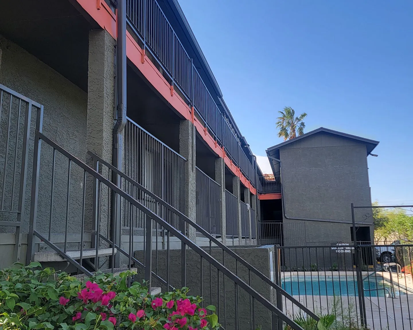 Mirador Apartments — Photo 4