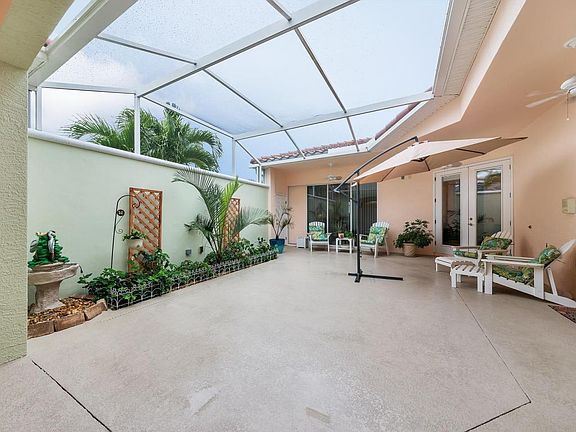3rd image of 8607 Villanova Dr #2301