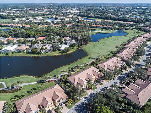 3rd image of 1640 Winding Oaks Way #4-101
