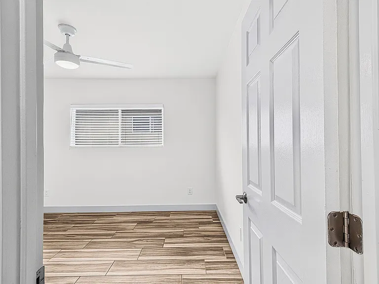 1332 Walnut Ave — Photo 19