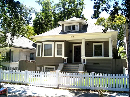 2438 2nd Ave Photo 1