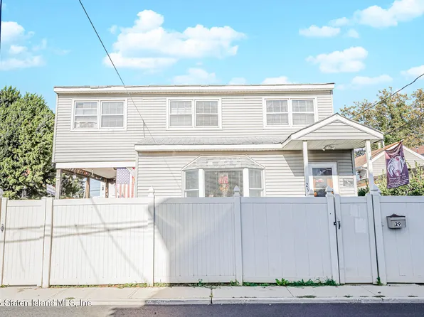 29 Topping St, Staten Island, NY 10306
