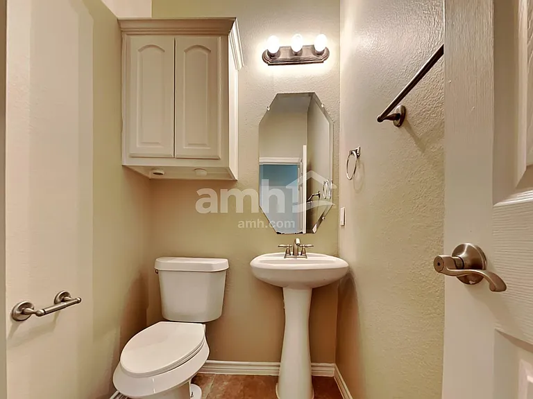 2525 Stone Meadows Dr — Photo 13