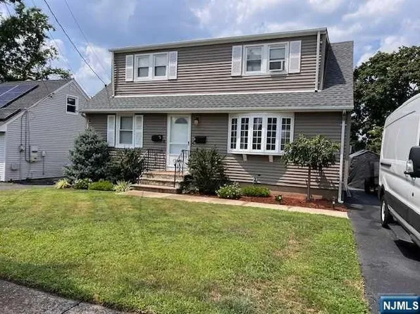 11 Miller Ave, Elmwood Park, NJ 07407