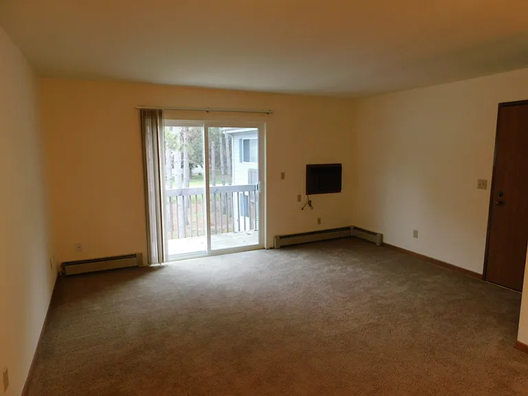 261-271 Oakwood Ave — Photo 13