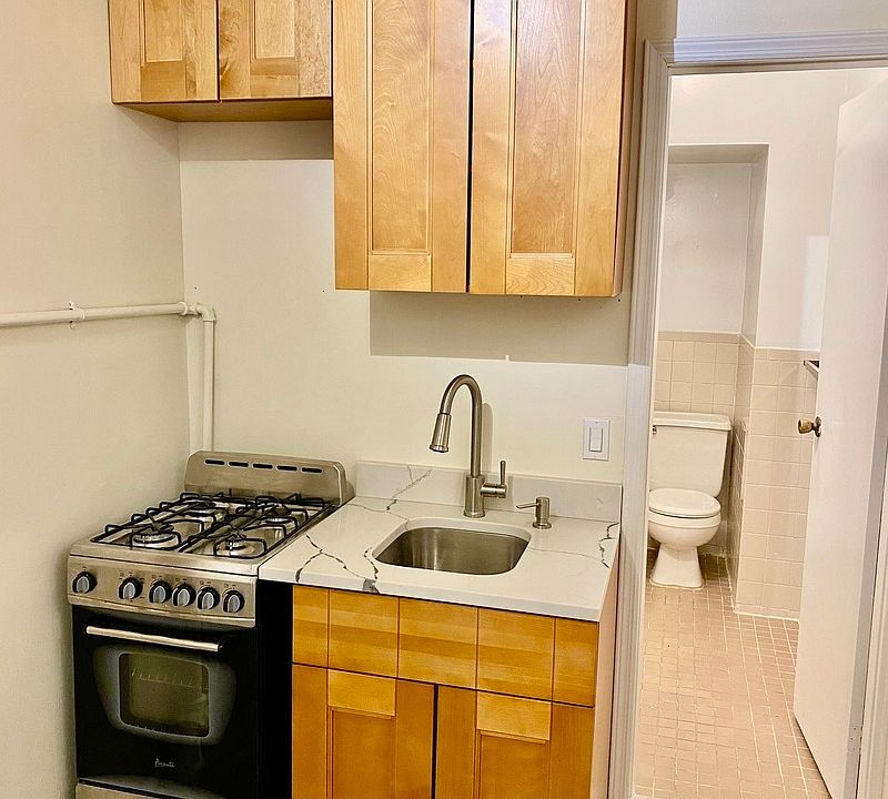 1st image of 64 Saint Marks Pl #19