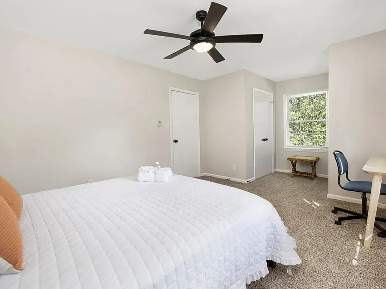 3909 Woodbriar Trl — Photo 13