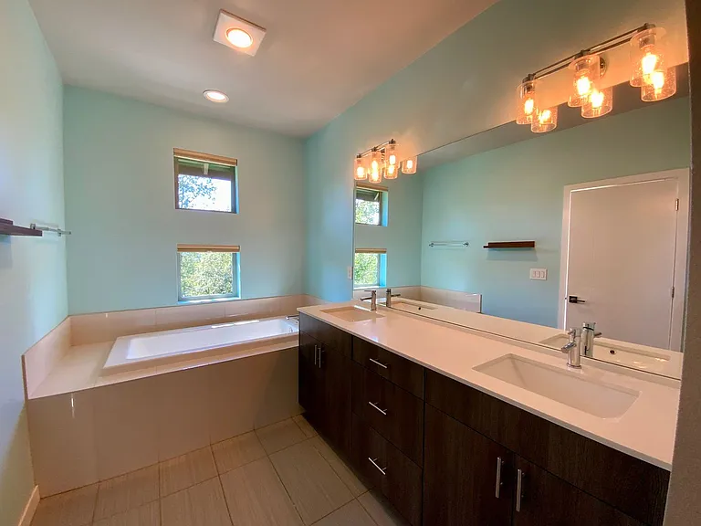 16329 Main View Ln NE — Photo 13