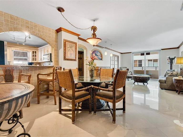 5555 Collins Ave #5B — Photo 5