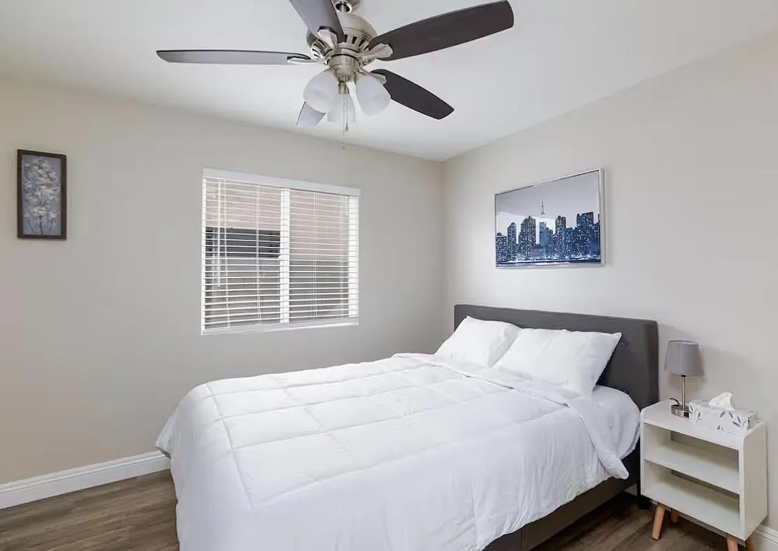 4 bed, 3.0 bath, 1596 sqft, $1,118 — Photo 2