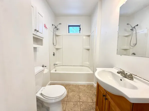 46 Tatman St #2, Worcester, MA 01607