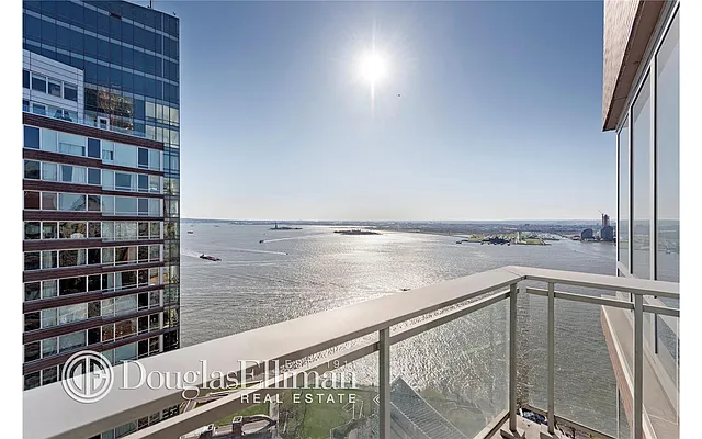 Rented by Douglas Elliman | media 10