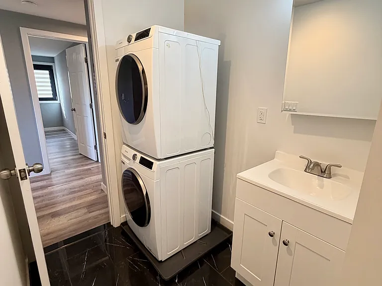 80 Koster St #2 — Photo 8