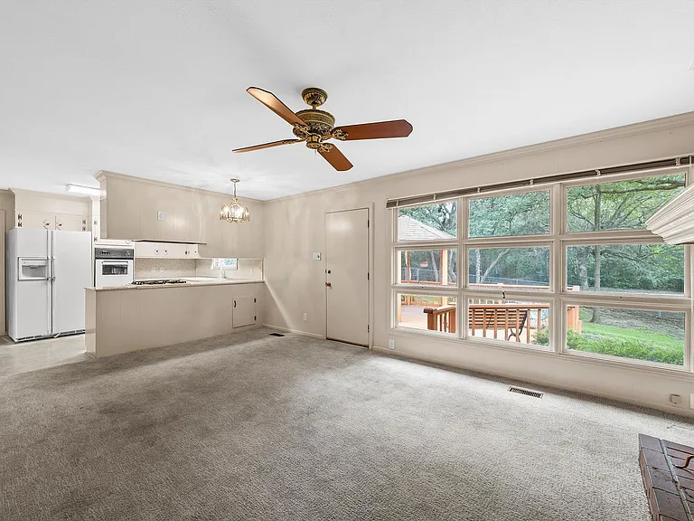7808 Delhi Rd — Photo 3