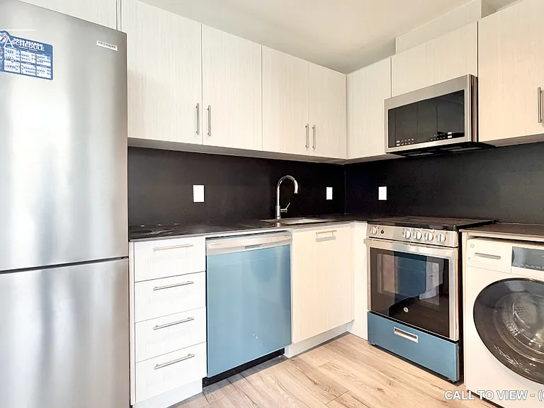 861 Sheppard Ave W #1-58 — Photo 4
