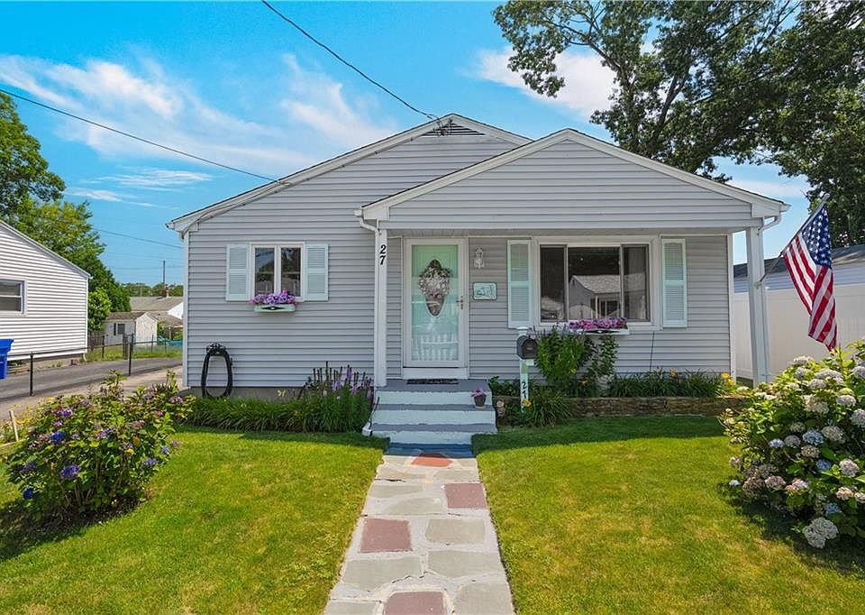 1st image of 27 Vineyard St