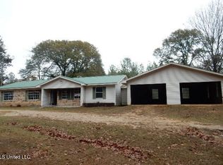 75 L G Collins Rd, State Line, MS 39362