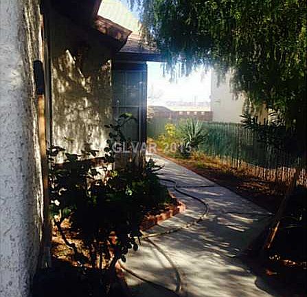 2nd image of 3872 Tatiana St