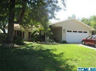 410 E Cherry Ct, Visalia, CA 93277