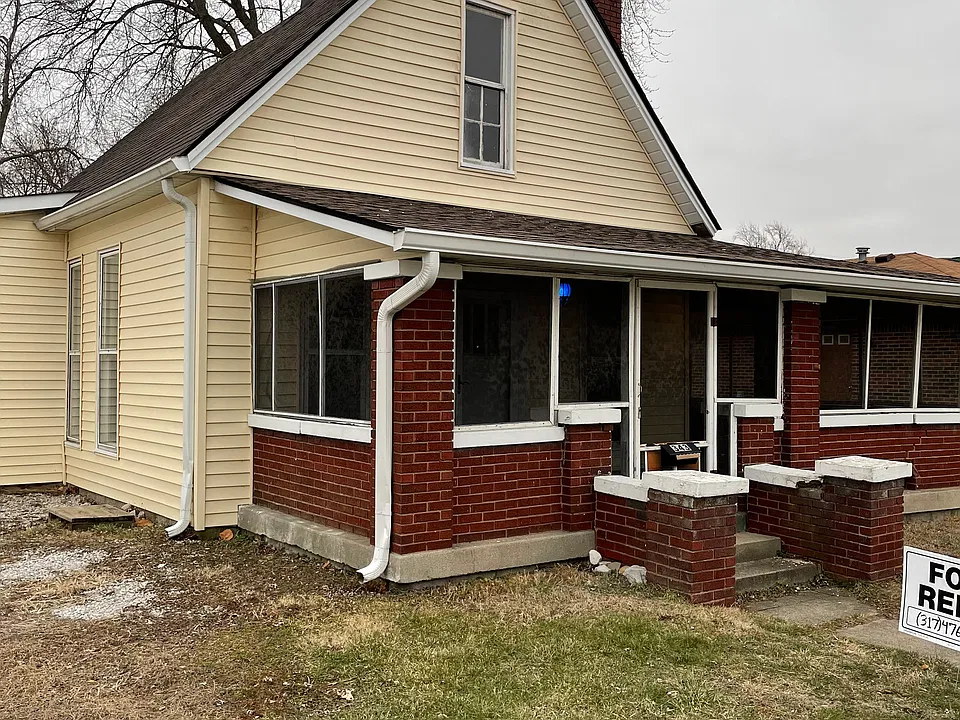 343 N Center St