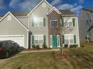 9621 Rothman Ln, Charlotte, NC 28215