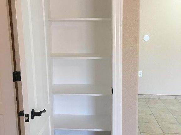4th image of 6325 Reynolds Dr APT 105