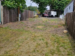 704 E St #18, Washougal, WA 98671
