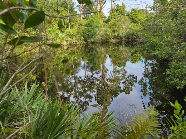 2301 NW 395th Ct, Okeechobee, FL 34972