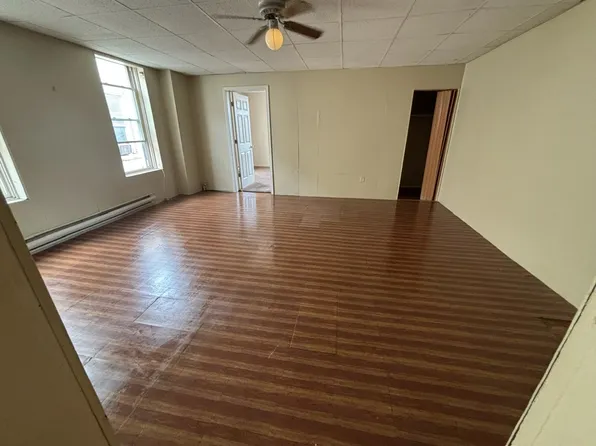 984 Jefferson Ave APT 6, Washington, PA 15301