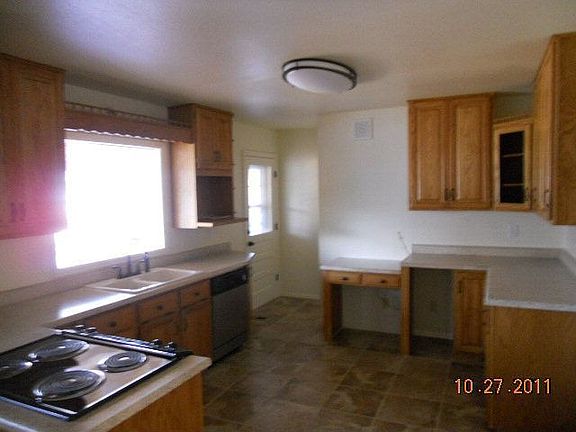 4th image of 1044 Alexander Cir