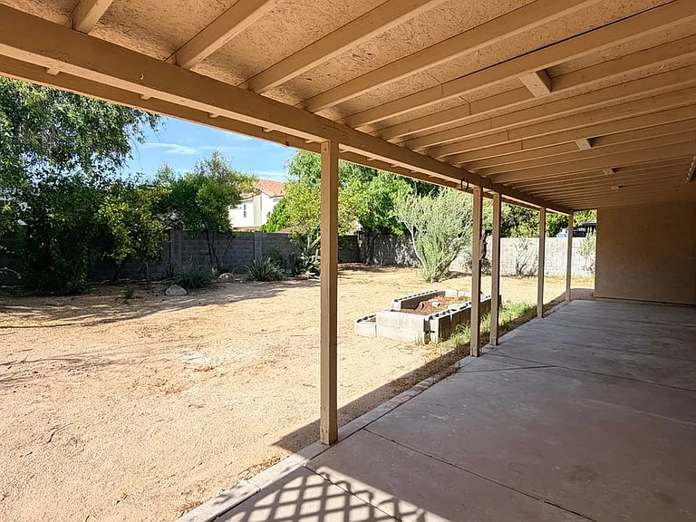 1559 E Whitten St — Photo 20