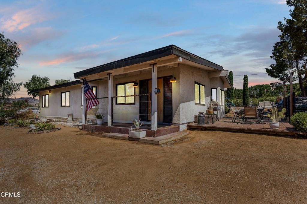 33011 Crown Valley Rd, Acton, CA - View 3