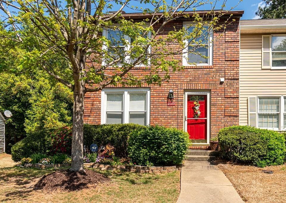 1st image of 2105 Fairways Ct NW