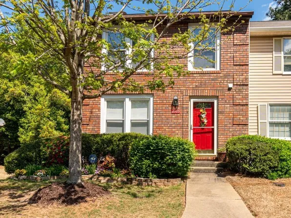 2105 Fairways Ct NW, Kennesaw, GA 30144