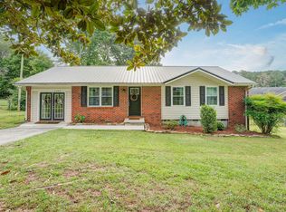1302 Fernwood Dr, La Fayette, GA