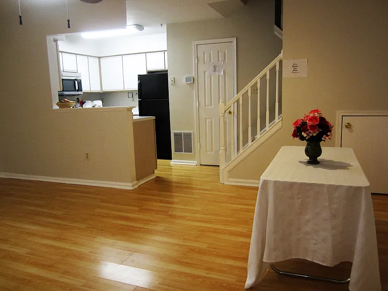 6422 Bayberry Ct #8 — Photo 3