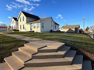 506 Market St, Delmar, IA 52037