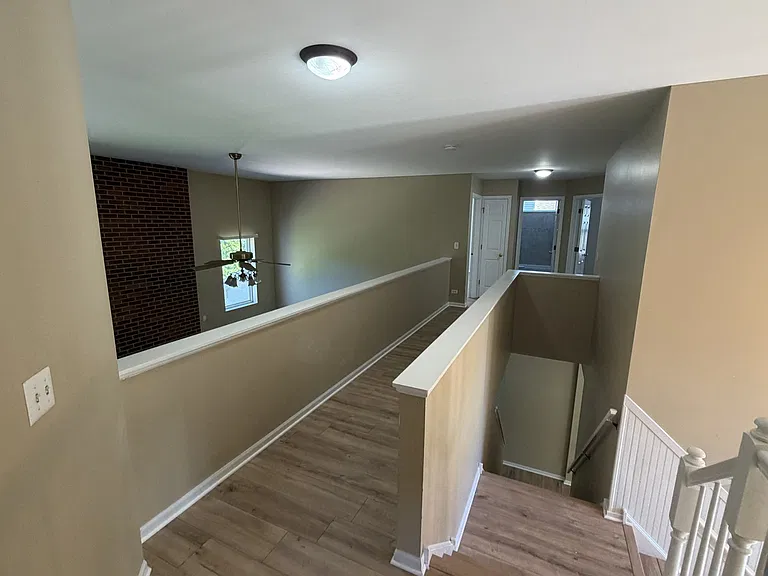 575 Capital Ln — Photo 20