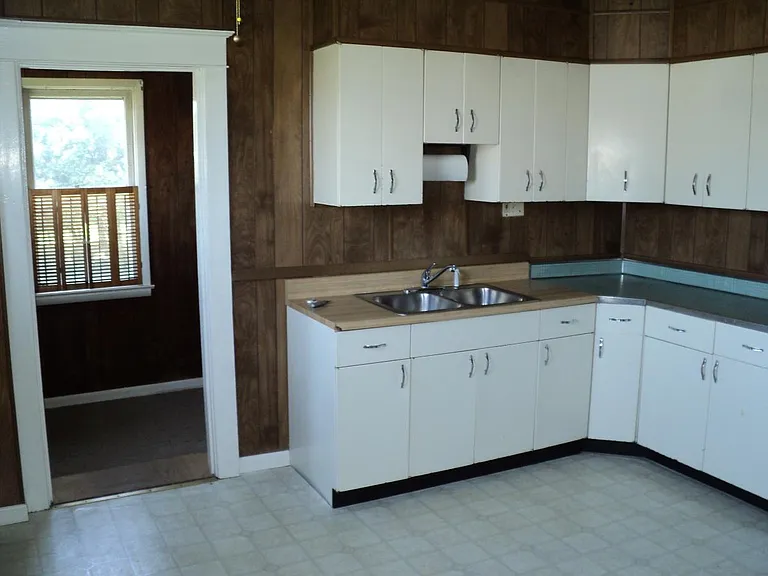 kitchen, has since been painted recently