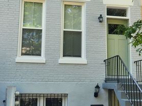 110 15th St SE, Washington, DC