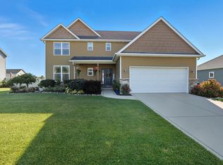 3353 Field Hawk Dr, Valparaiso, IN 46383