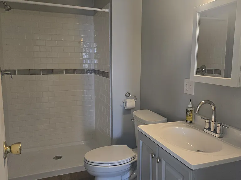 49 Woodside St #1 — Photo 9