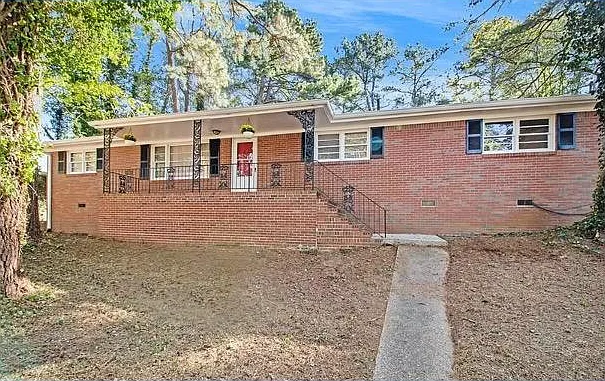 1989 Lee Dr — Photo 1