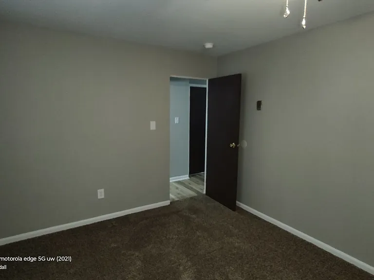 Phoenix Apartments — Photo 12