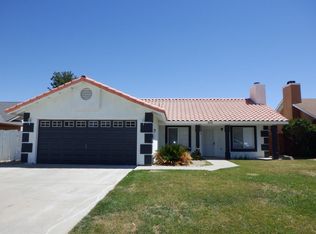 530 Las Colinas St, Tehachapi, CA 93561