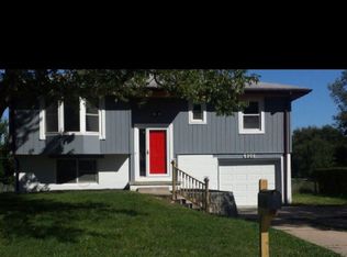 6205 N 66th St, Omaha, NE 68104